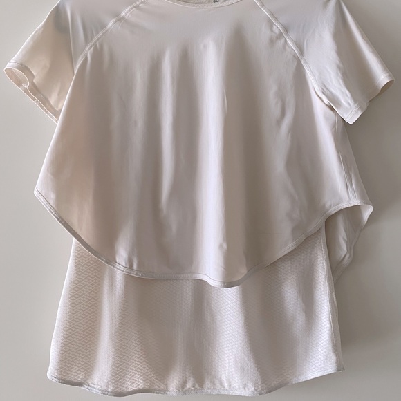 Lululemon cream top - Picture 1 of 5
